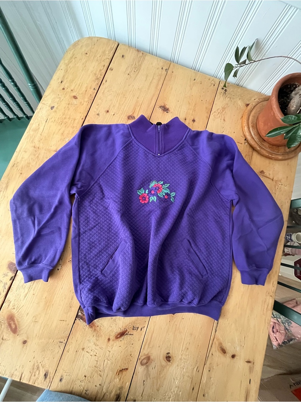 Women’s Vintage Purple Floral Embroidered Pullover Sweatshirt Sweater S fit